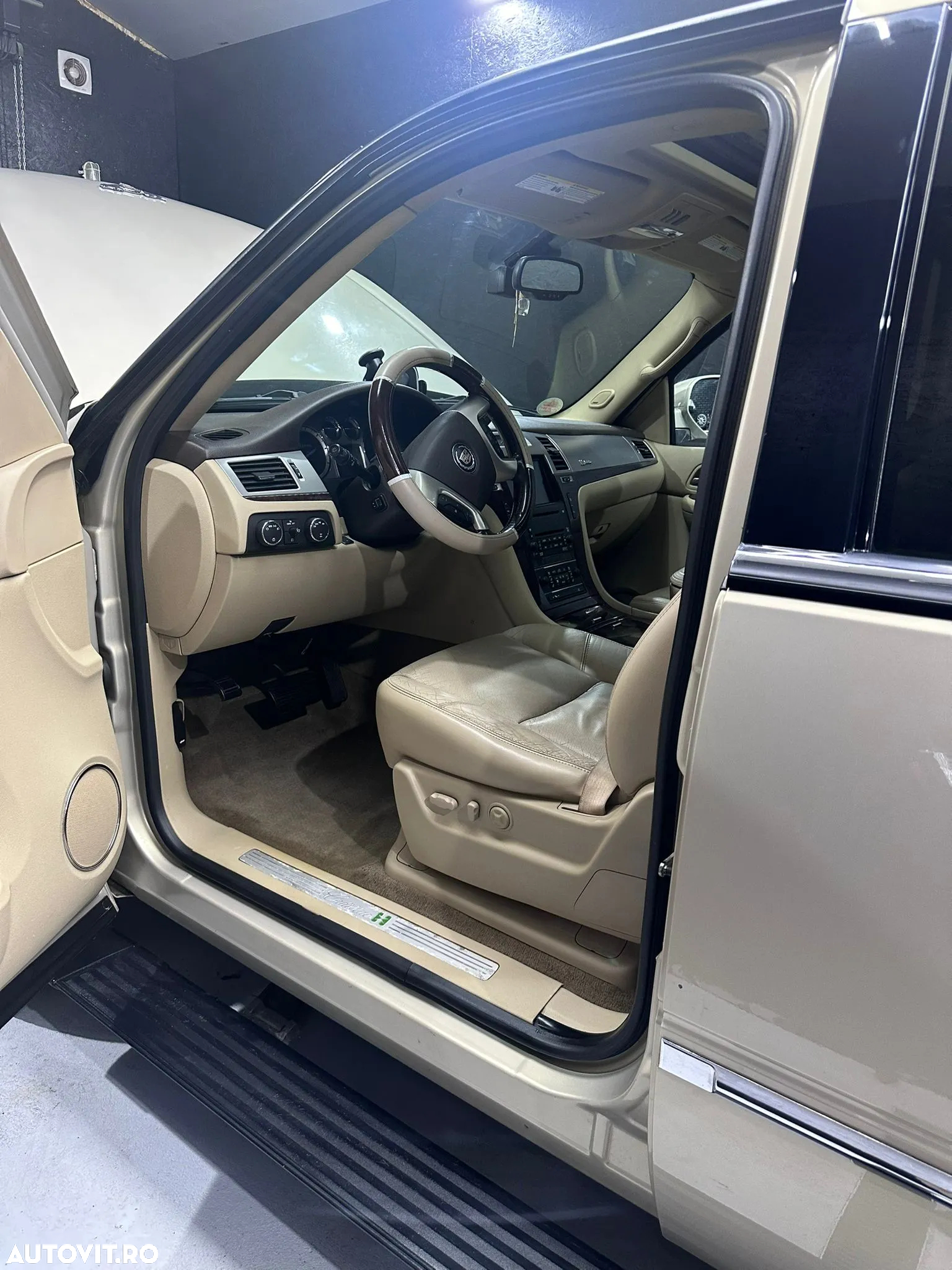 Cadillac Escalade 6.0 V8 - 30