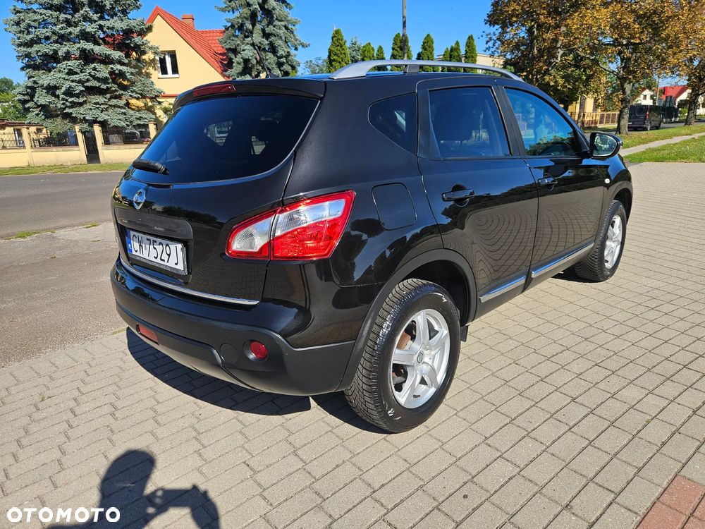 Nissan Qashqai 2.0 4x4 visia - 16
