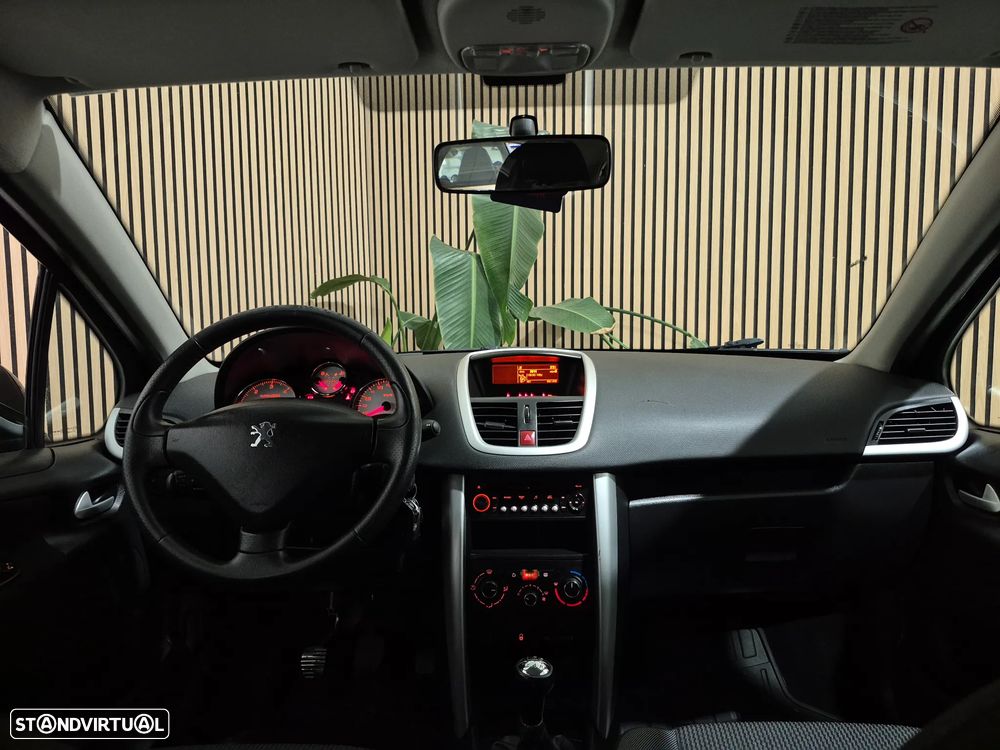 Peugeot 207 1.4 HDi Sport - 10