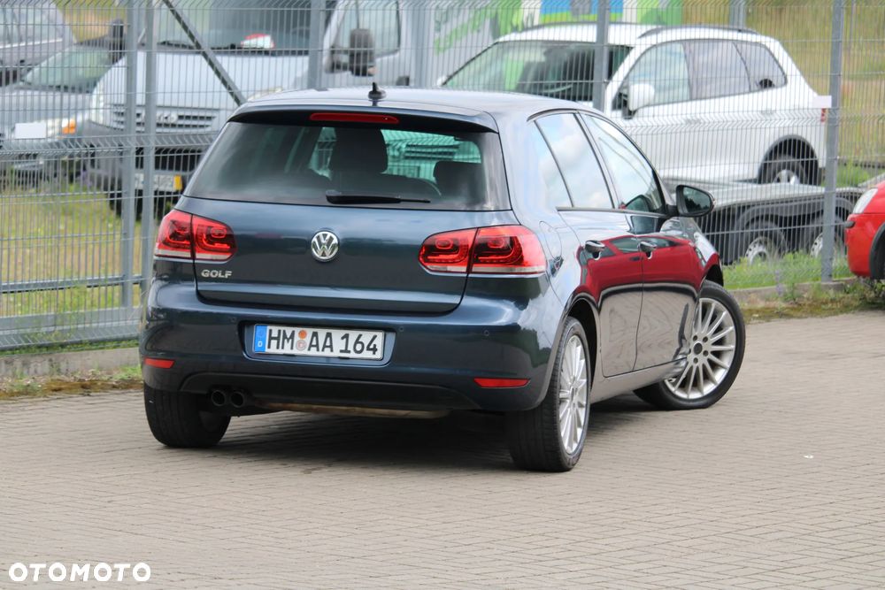 Volkswagen Golf 2.0 TDI DPF MATCH - 9