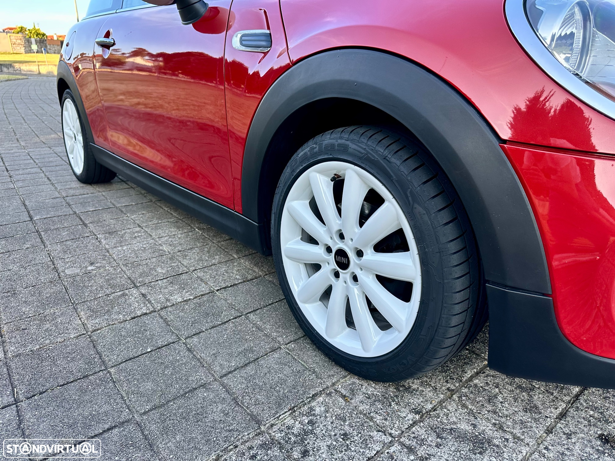 MINI 3 Portas One D - 12