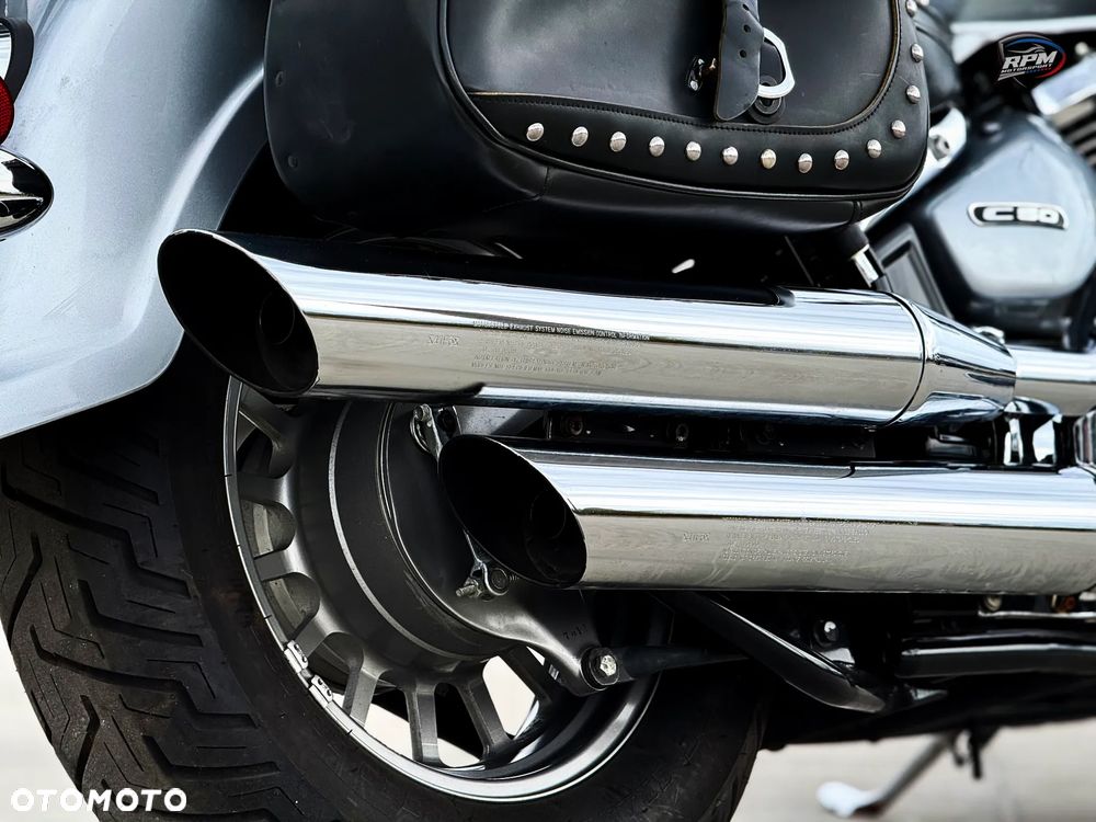 Suzuki VL 800 Volusia - Boulevard C50 - 17