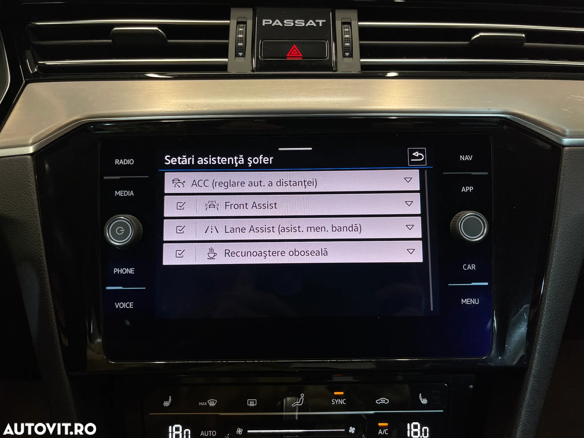 Volkswagen Passat 2.0 TDI DSG Highline - 16