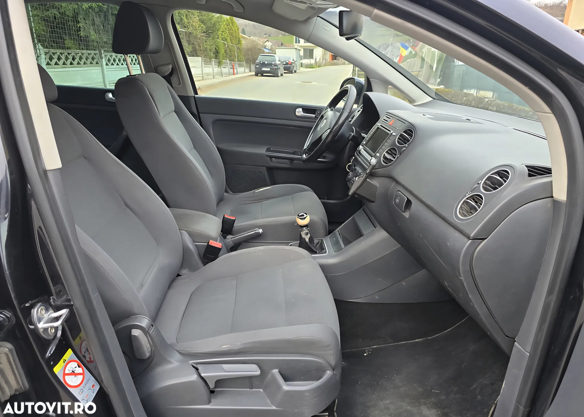 Volkswagen Golf Plus 2.0 TDI Comfortline - 10