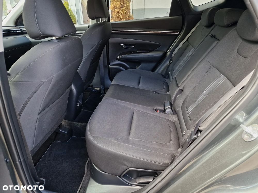 Hyundai Tucson 1.6 T-GDi HEV Modern 2WD - 18