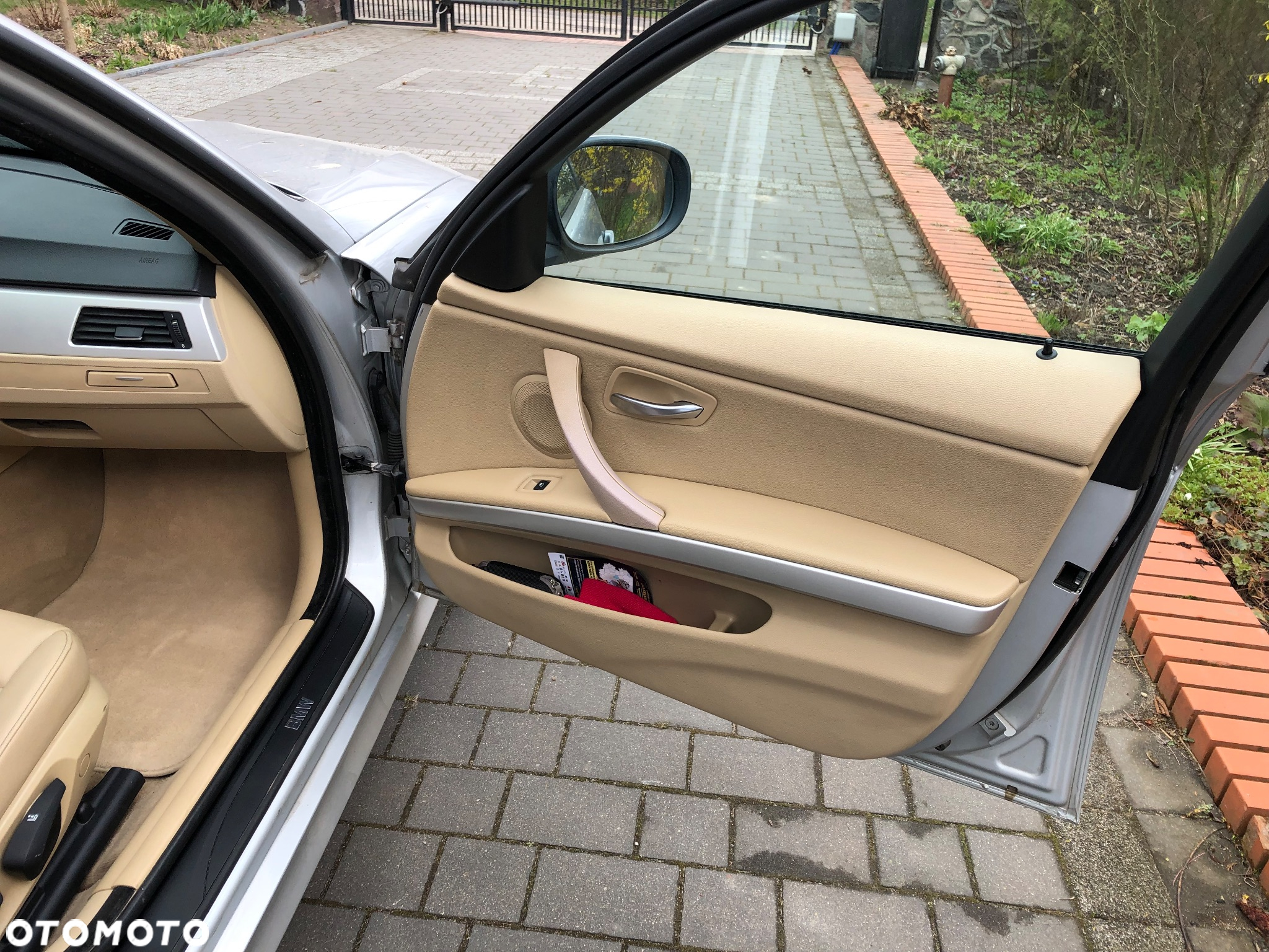 BMW Seria 3 318d DPF Touring - 16