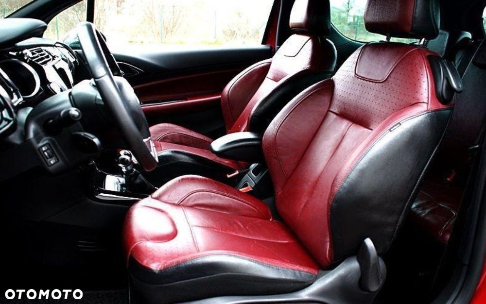 Citroën DS3 1.6 HDi SoChic - 14