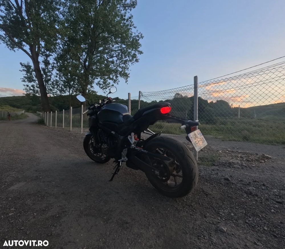 Honda CB 650R - 7