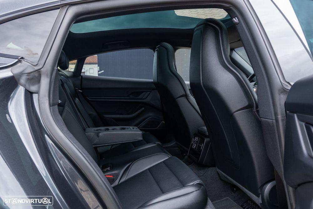 Porsche Taycan Bateria Performance Plus - 19
