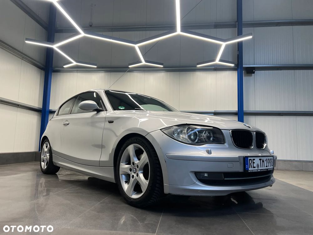BMW Seria 1 118d DPF - 8