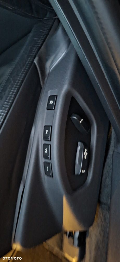 Volvo V60 D6 AWD Plug-in Hybrid Summum - 19