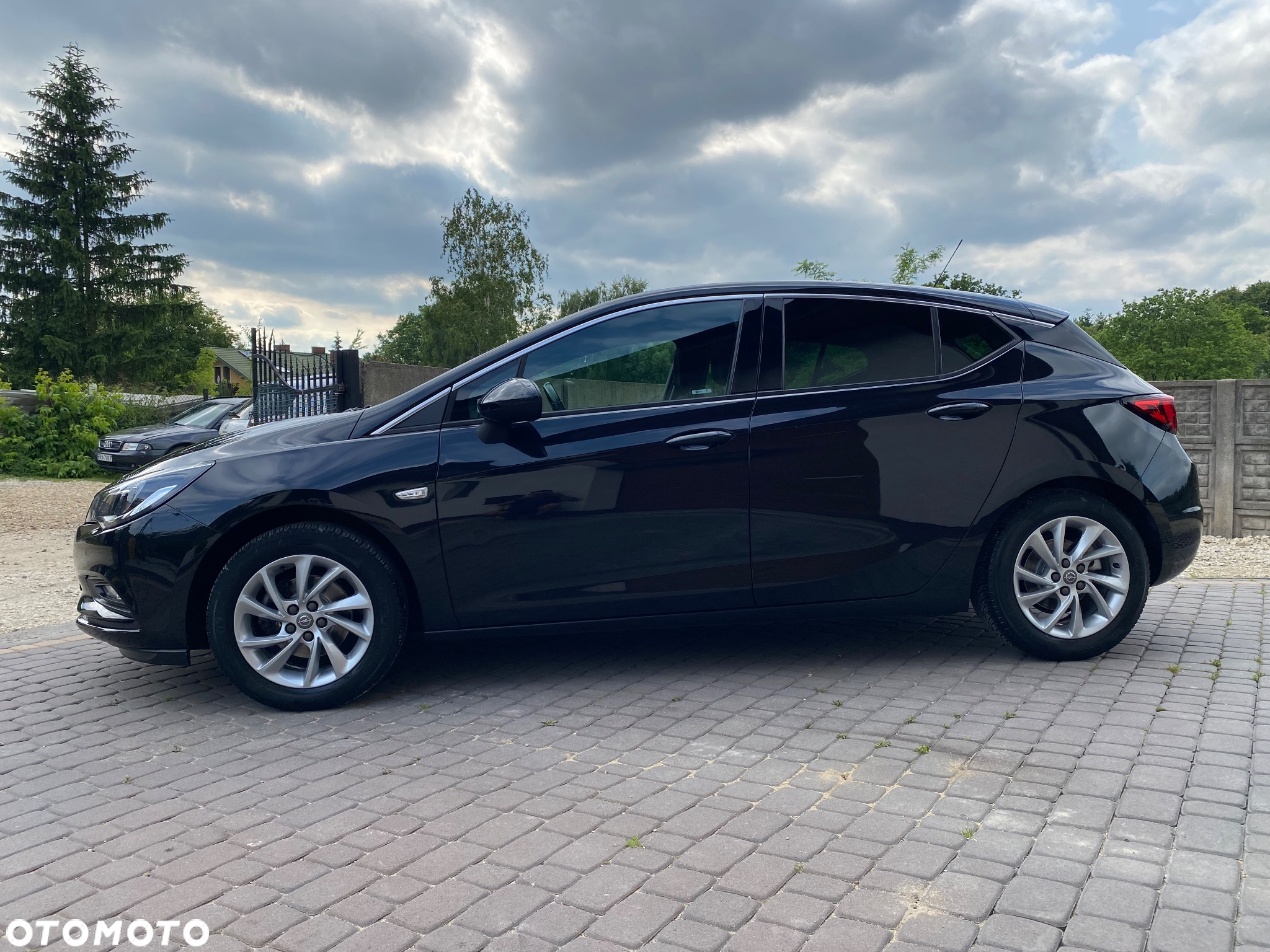 Opel Astra 1.4 Turbo Innovation - 25
