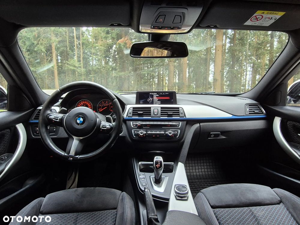 BMW Seria 3 325d M Sport - 15