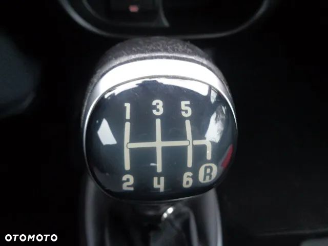 Fiat 500L 1.4 16V Trekking Lite - 19