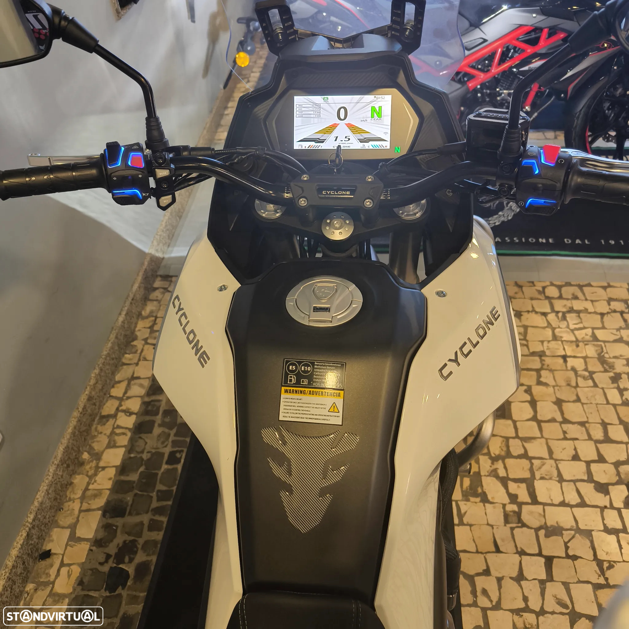 Cyclone RX4 RX4 EXPLORER - 5