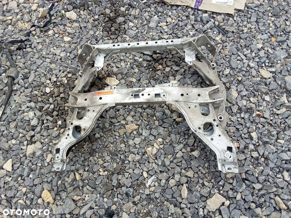 CC KOŁYSKA SANKI PRZÓD BMW 3 E90 E91 LCI E87 320i - 1