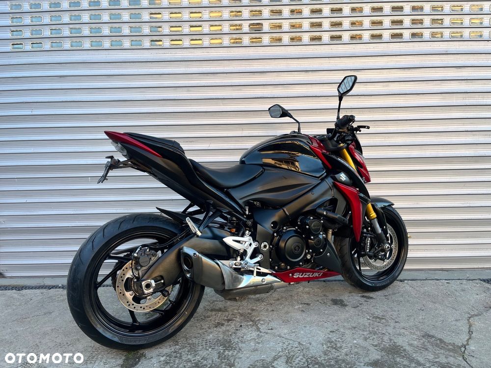 Suzuki GSX 1000 - 11