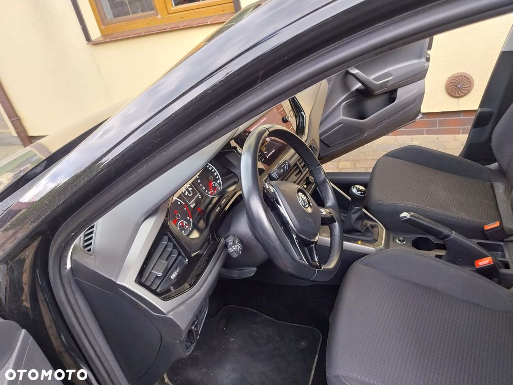 Volkswagen Polo - 27