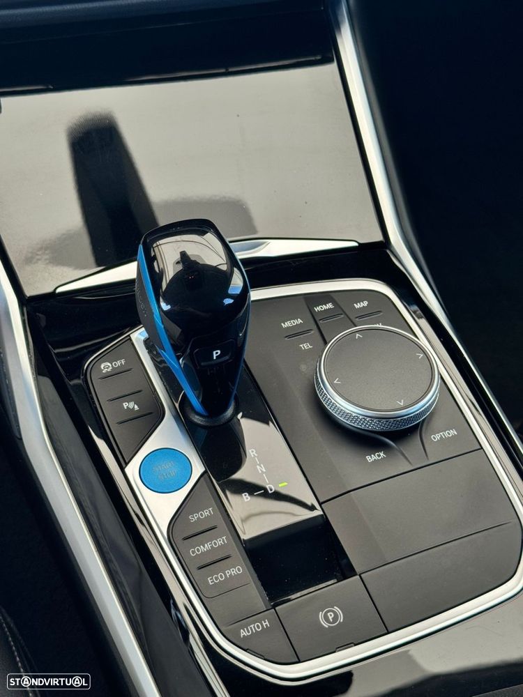 BMW i4 eDrive40 - 19