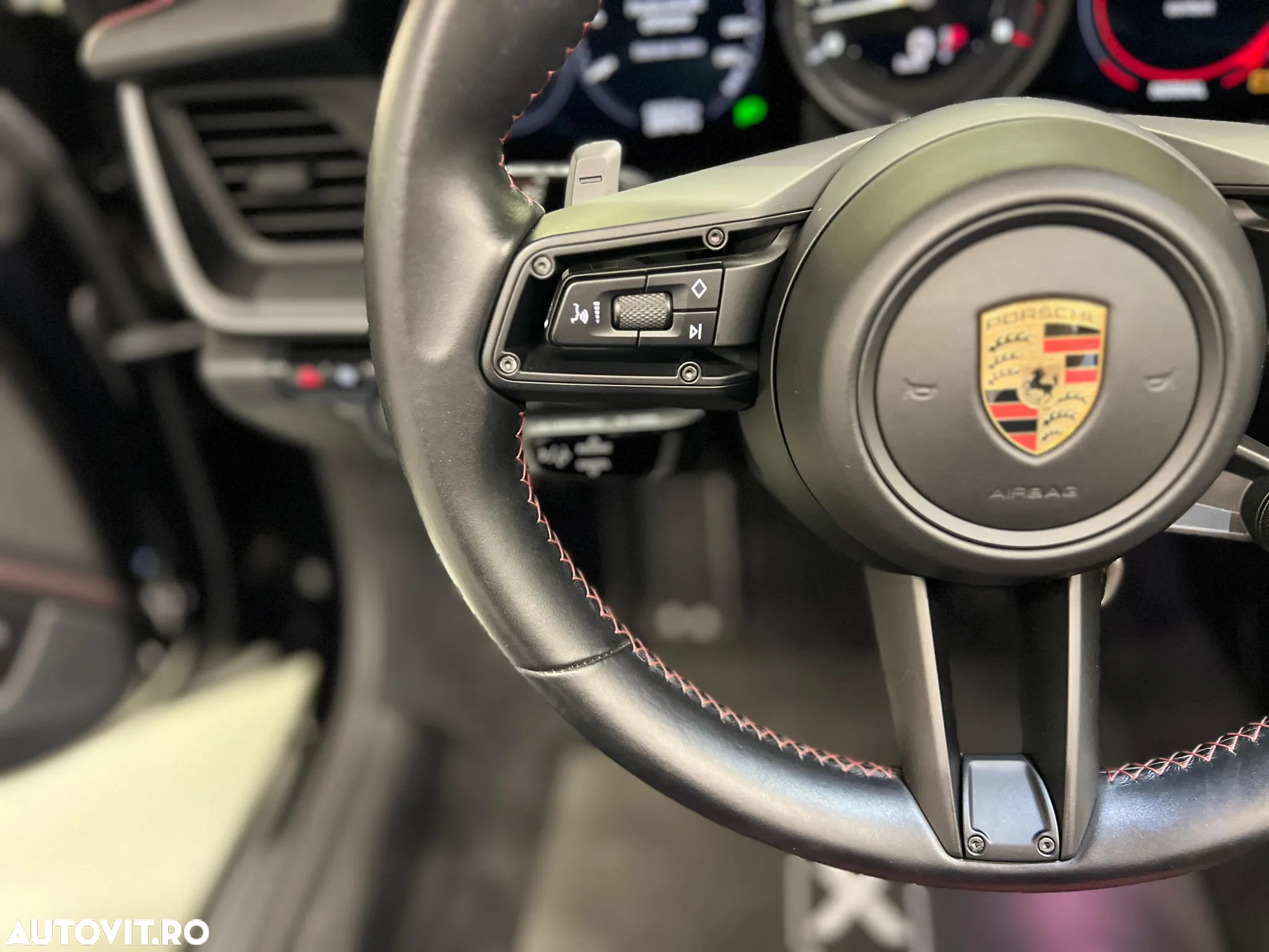 Porsche 911 Carrera S - 18