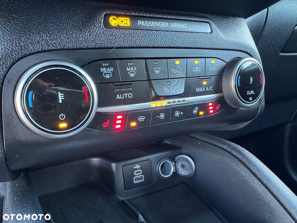 Ford Kuga 2.5 FHEV FWD Titanium - 7
