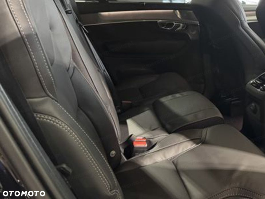 Volvo XC 90 - 10