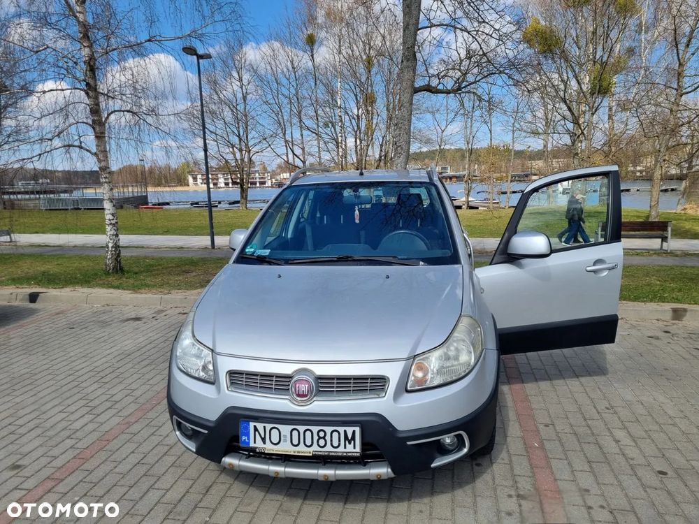Fiat Sedici 1.6 16V 4x2 Emotion - 12