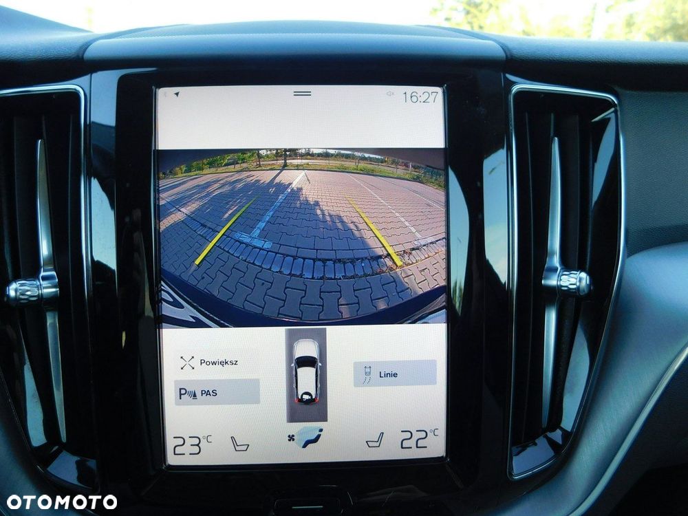 Volvo XC 60 D4 Momentum Pro - 17