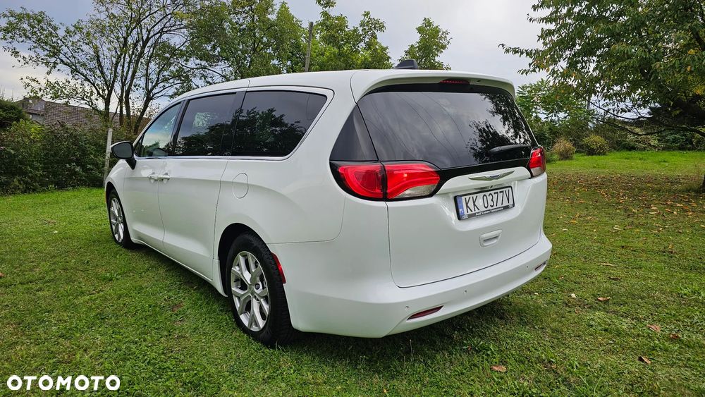 Chrysler Pacifica 2018 photo 5