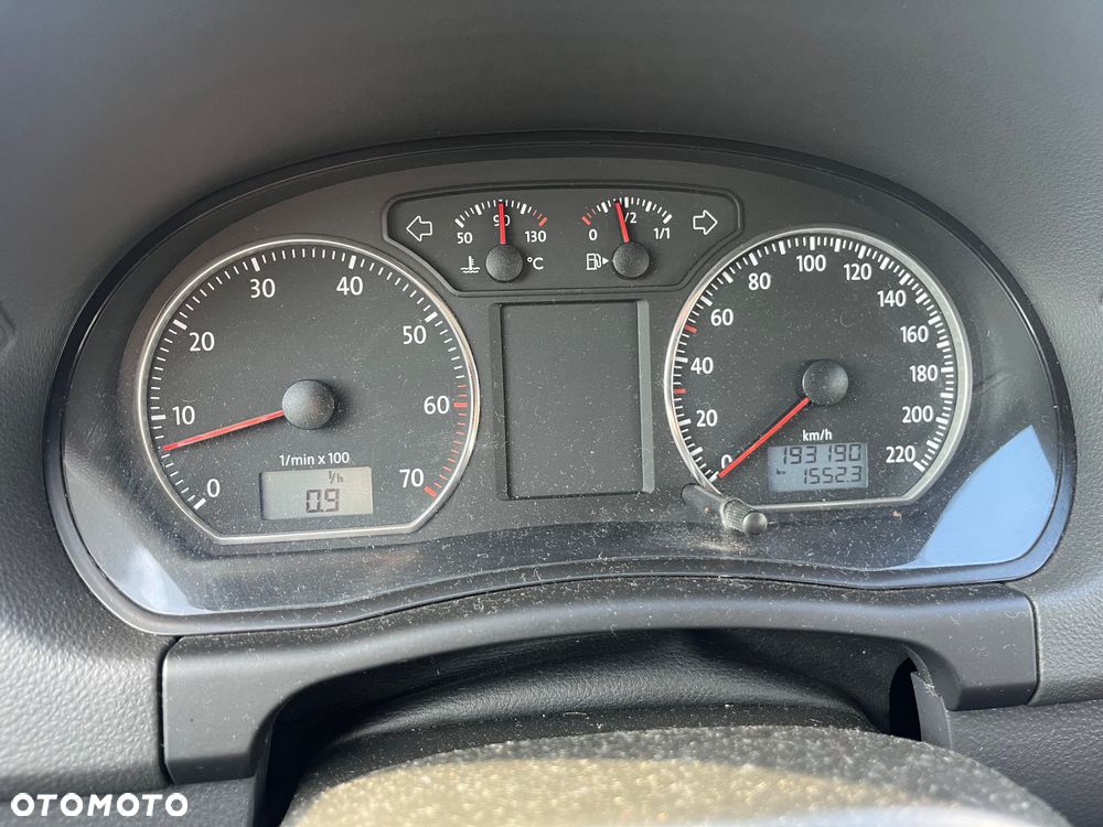 Volkswagen Polo 1.4 FSI Trendline - 7