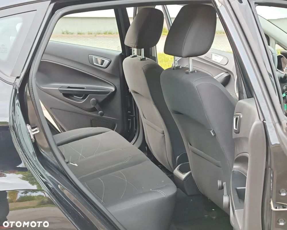 Ford Fiesta - 16