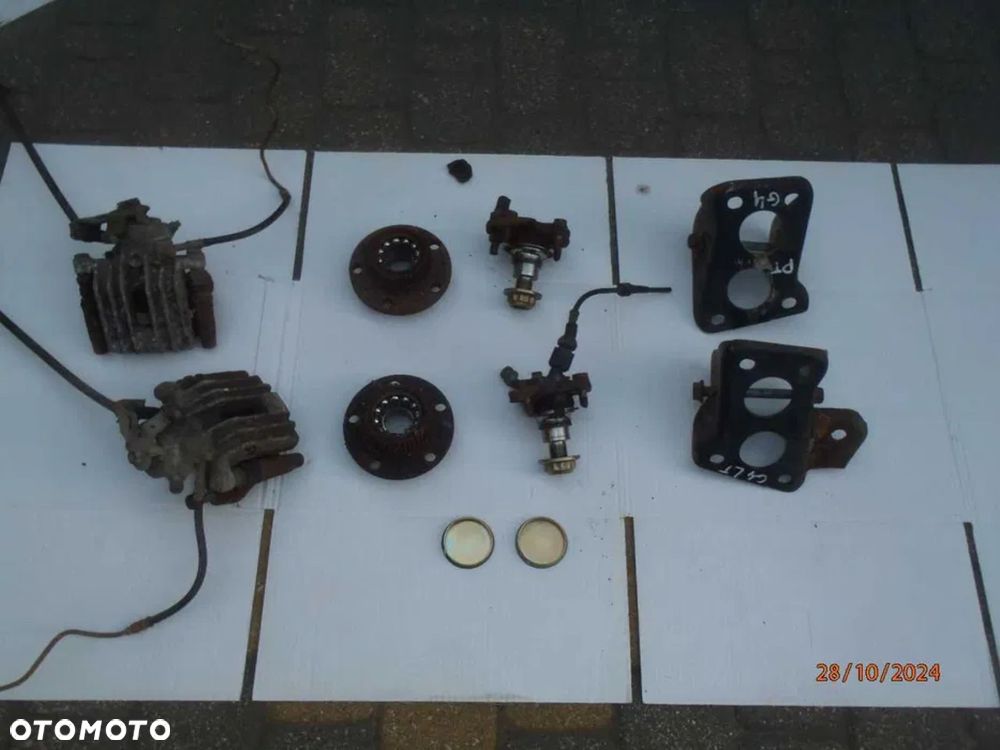 ucho wieszak mocowanie z belki zawieszenie tył tylne vw golf IV 4 - 2