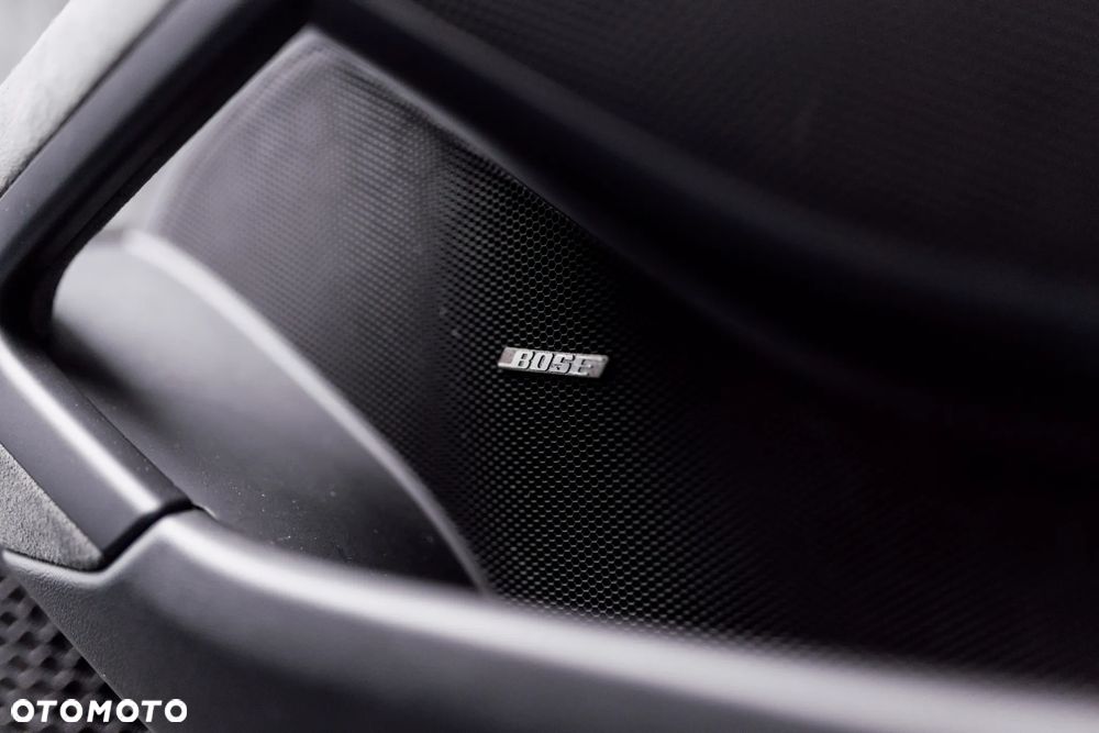 Porsche 718 Cayman - 35