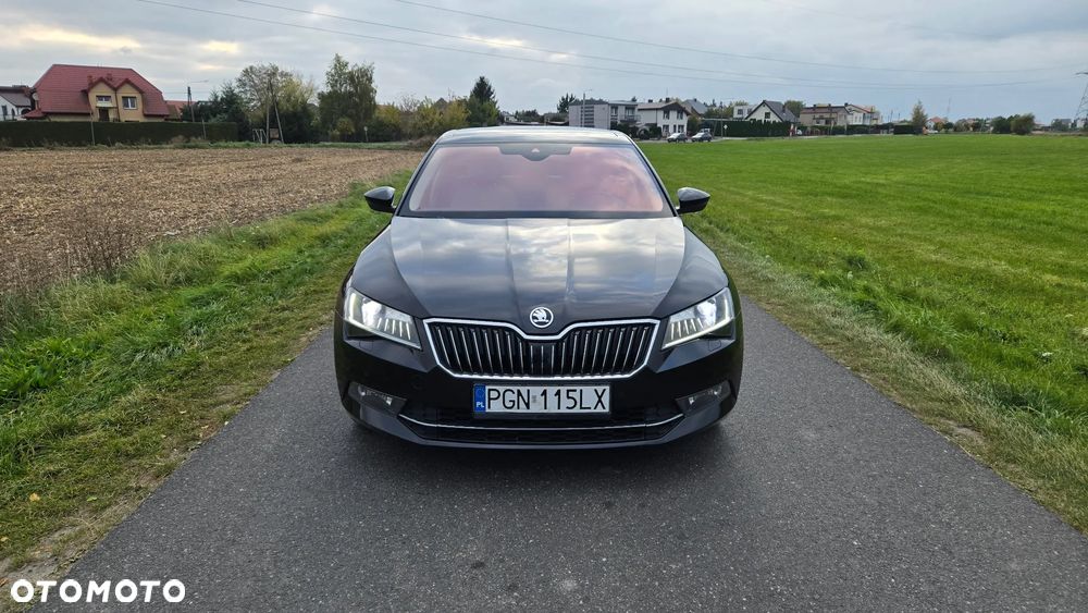 Skoda Superb 2.0 TDI L&K DSG - 10