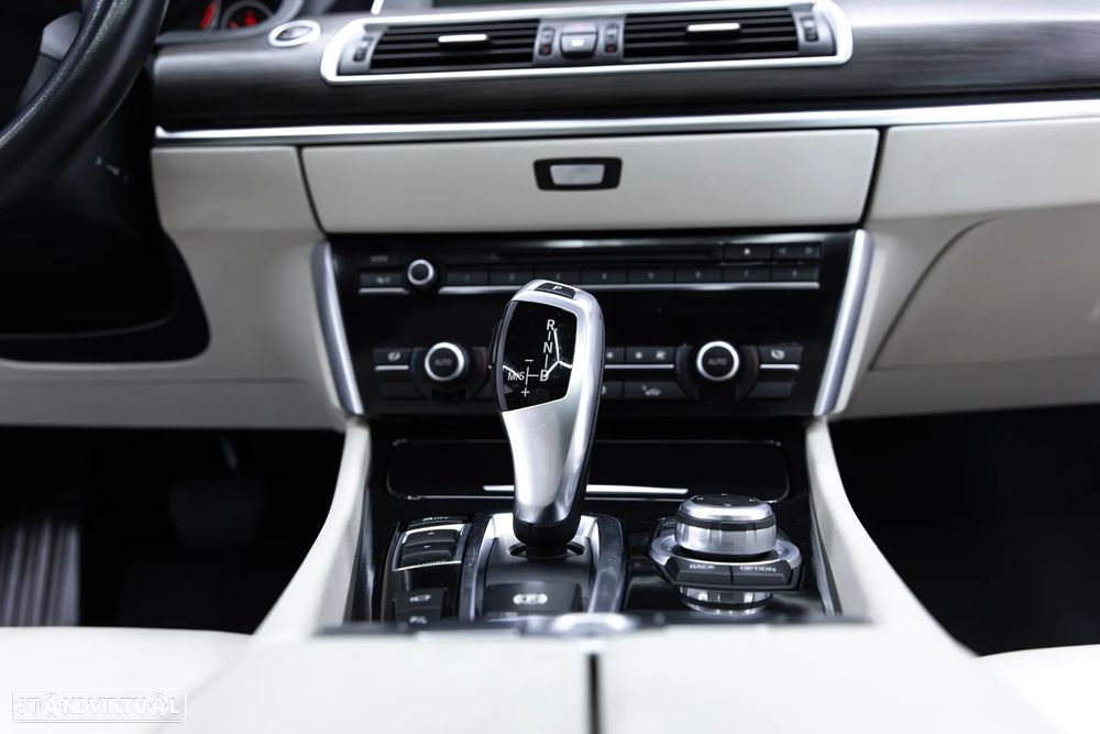 BMW 535 Gran Turismo - 28