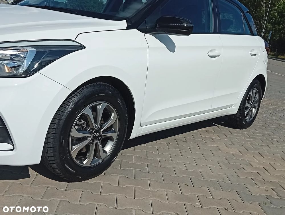 Hyundai i20 1.2 Passion - 6