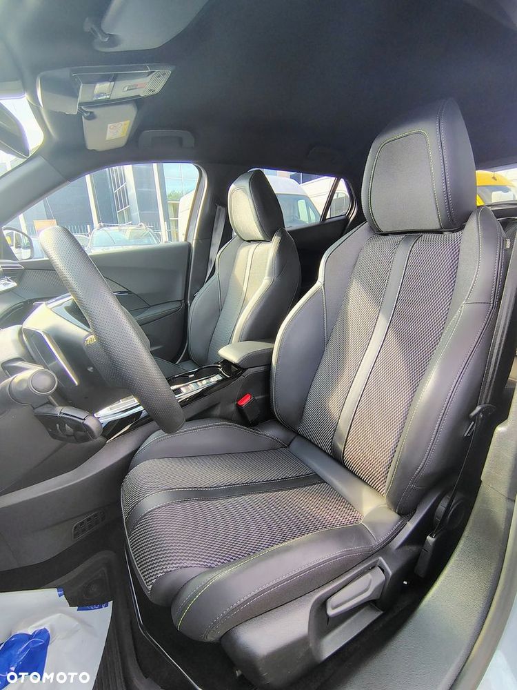 Peugeot 2008 - 14