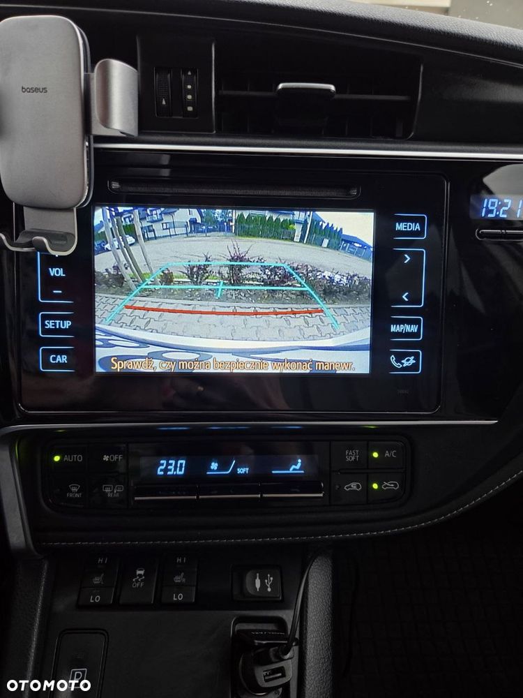 Toyota Auris - 5