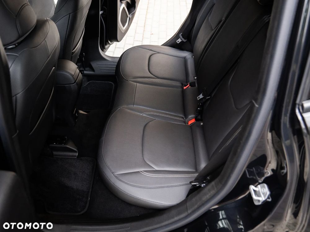 Jeep Renegade 1.4 MultiAir Limited - 26