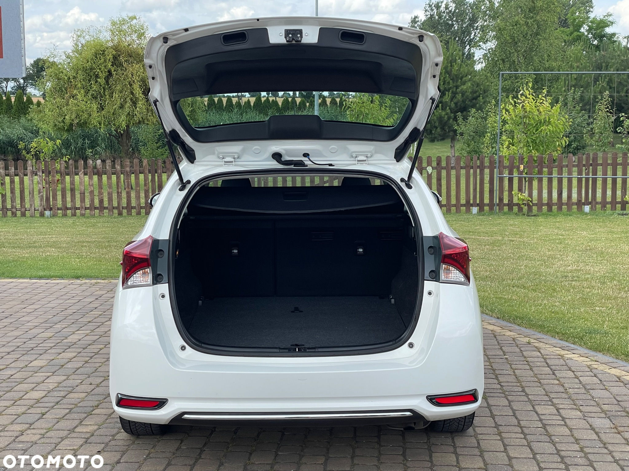 Toyota Auris - 13
