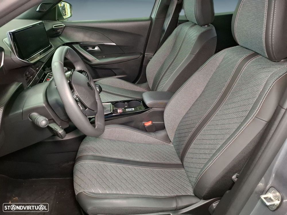 Peugeot 2008 1.2 PureTech Allure - 11
