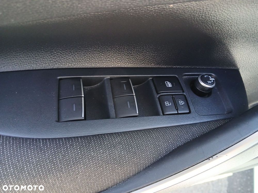 Toyota Corolla 1.8 Hybrid Comfort - 41