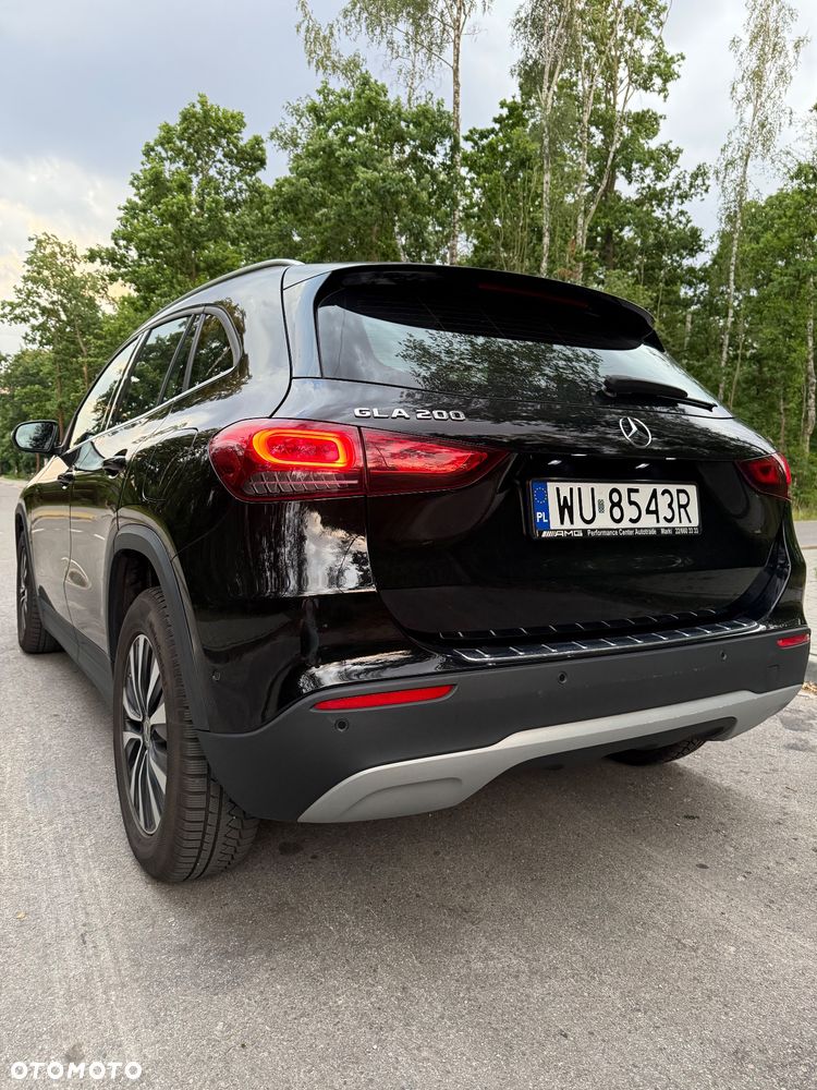 Mercedes-Benz GLA 200 Business Edition - 5