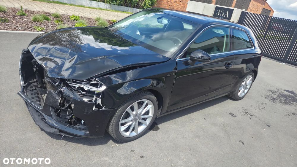 Audi A3 3-drzwiowe 1.4 TFSI S tronic Attraction - 4