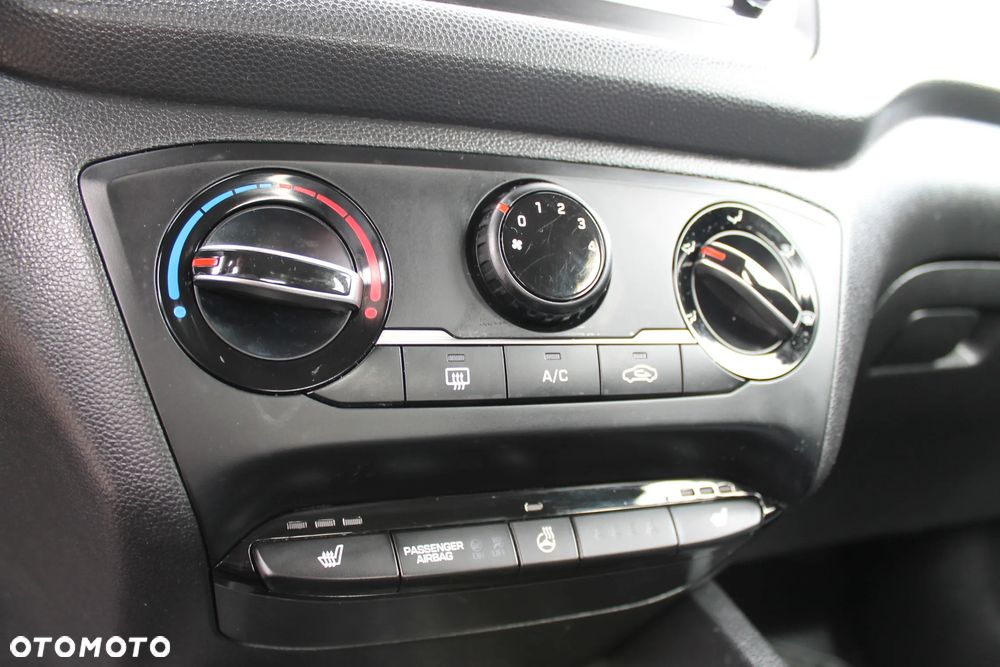 Hyundai i20 blue 1.0 T-GDI Passion Plus - 25