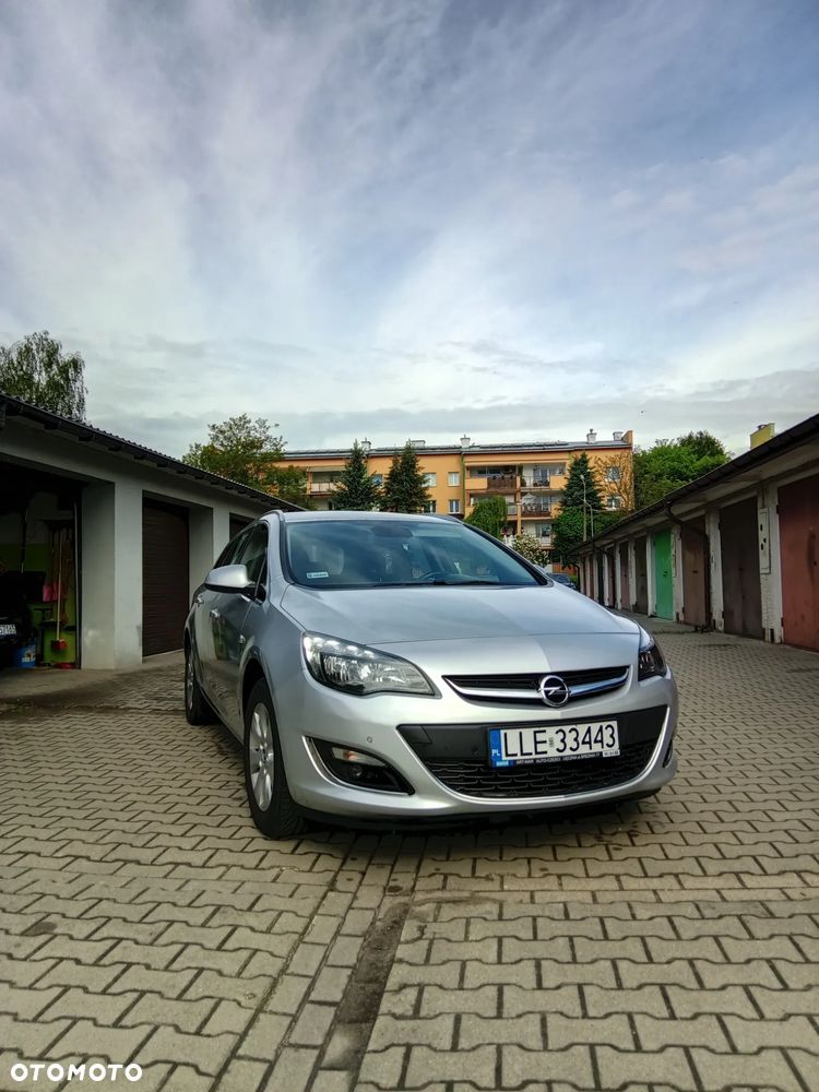 Opel Astra 1.6 CDTI DPF ecoFLEX Start/Stop Exklusiv - 2