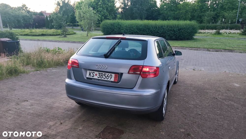 Audi A3 Sportback 2.0 TDI DPF (DSG) S tronic S line Sportpaket plus - 23