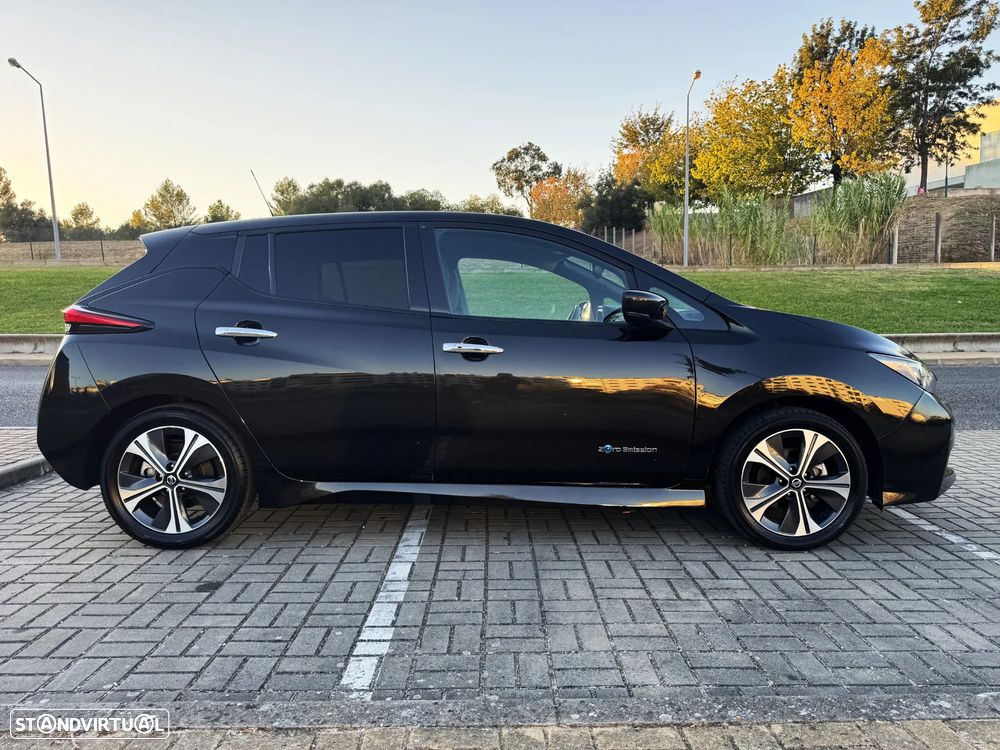 Nissan Leaf Tekna ProPilot Park - 12