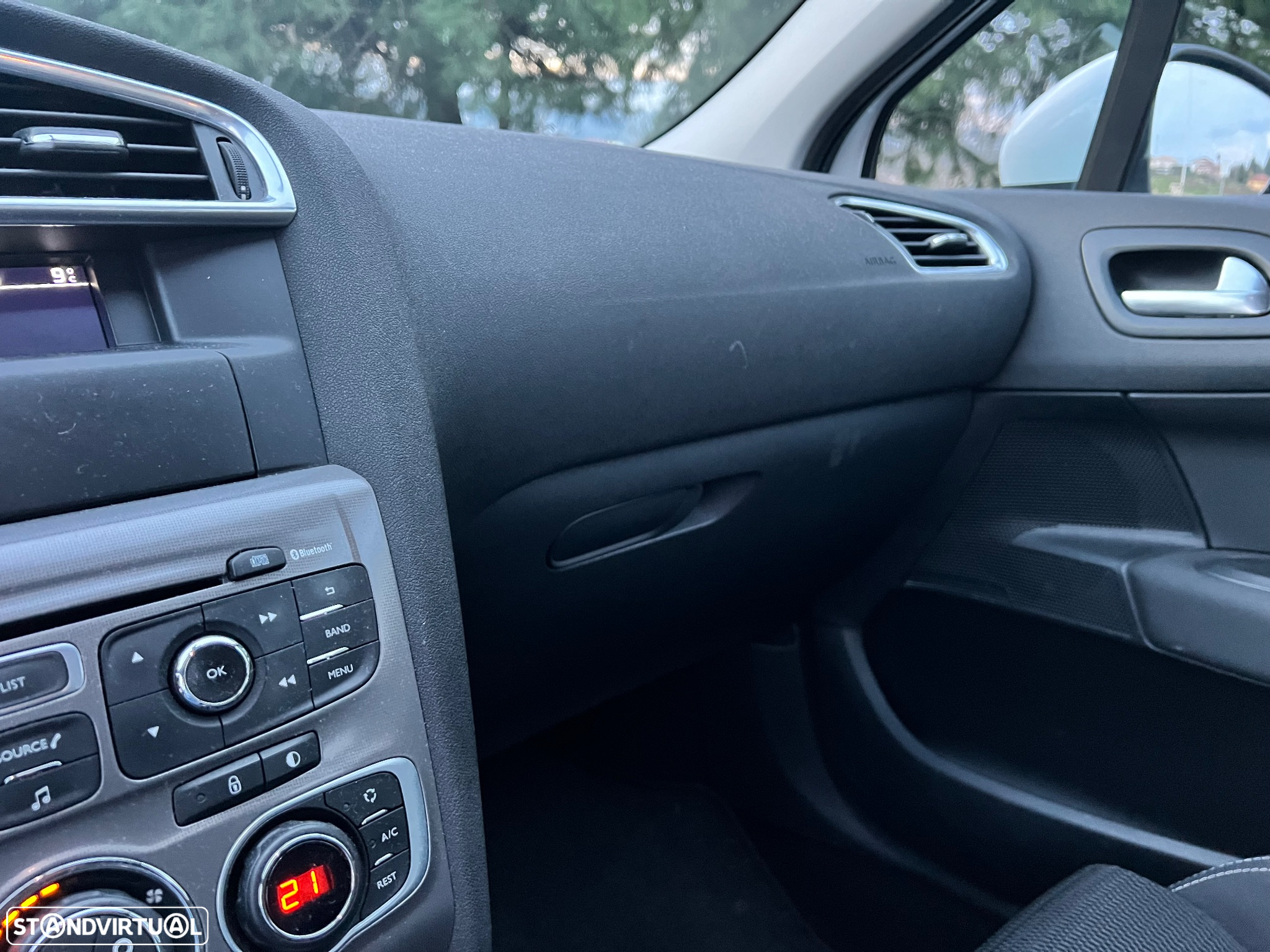 Citroën C4 BlueHDi 100 Stop&Start 86g Selection - 19
