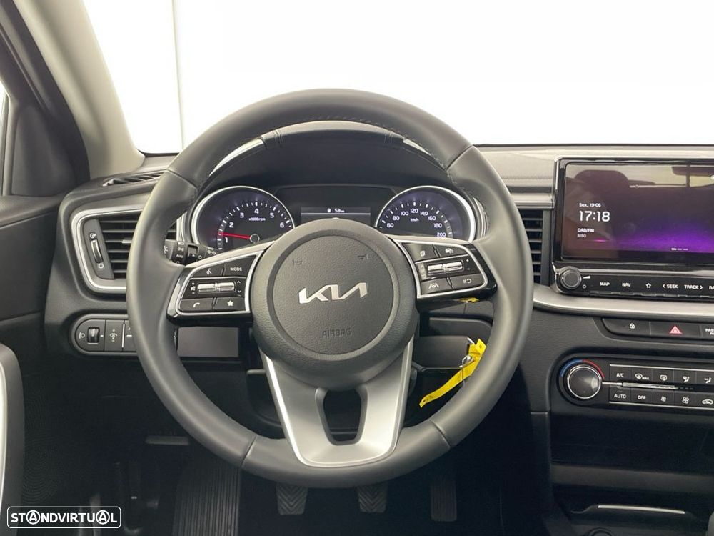 Kia XCeed 1.0 T-GDI Dynamic - 14